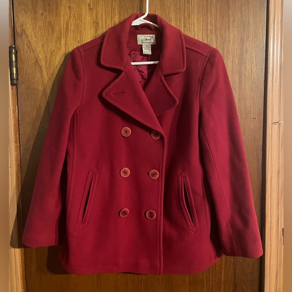Vintage L.L. Bean  Lamb’s Wool Coat, Women’s 8 Petite